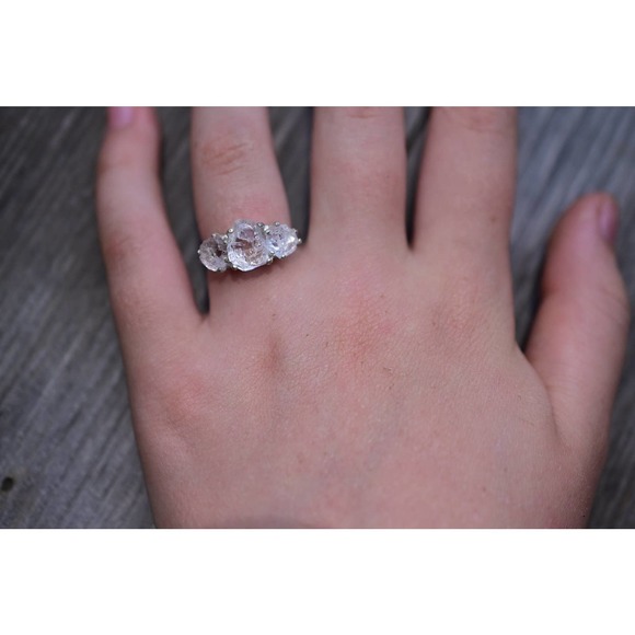 Unique Engagement Ring, alternative Diamond Ring raw stone ring Annivers… - Picture 2 of 4